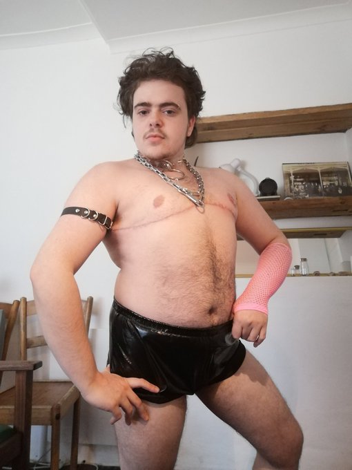 Gay wrestler vibes https://t.co/BKo3Wa5i1t<a href="/tag/merrychristmas"class="tags"><span>#merrychristmas</span></a>