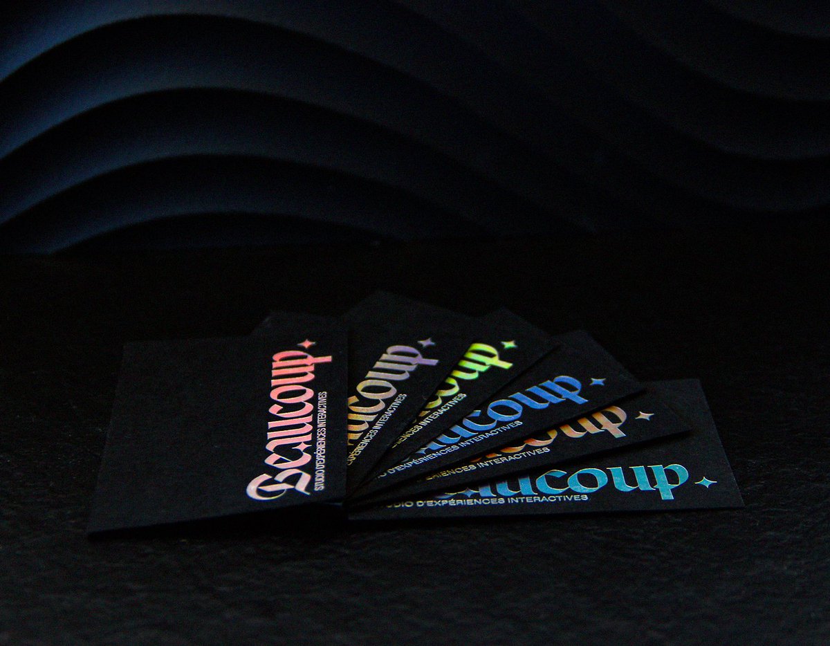 beaucoup_studio's tweet photo. Nous sommes fiers de vous présenter nos cartes de visites. 

Pour l'occasion nous avons réalisé un mini shoot photo.

#logo #branding #businesscard #logotype #graphicdesign #design #cartedevisite https://t.co/K5sVYSnDGG