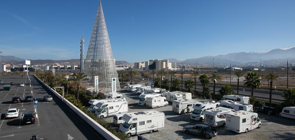 El Nevada se convierte en un 'camping' [🤔] de #autocaravanas en un puente con #Granada llena...  ideal.es/granada/nevada…