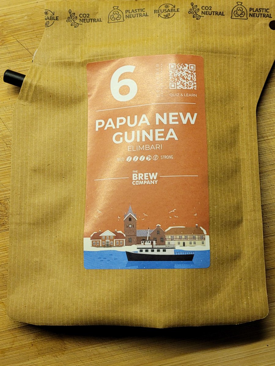 iainastirling's tweet photo. Advent Calendar Day 6
Papua New Guinea 'Elimbari' single origin from @TheBrewCompany
#AdventCalendar2021 #breakfast #Coffee #CoffeeTime #thebrewcompany #breakfastcoffee https://t.co/jYQEfNjWfc
