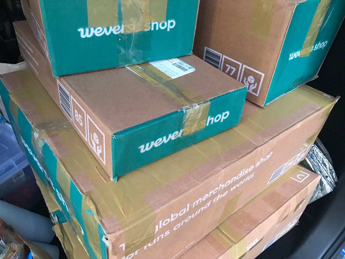 143cart's tweet photo. #beeuds 

we already picked up all d:d items, we’ll just disinfect and unbox them later and post more photos, sorting and packing will start tomorrow! https://t.co/DPCRqKEpgh