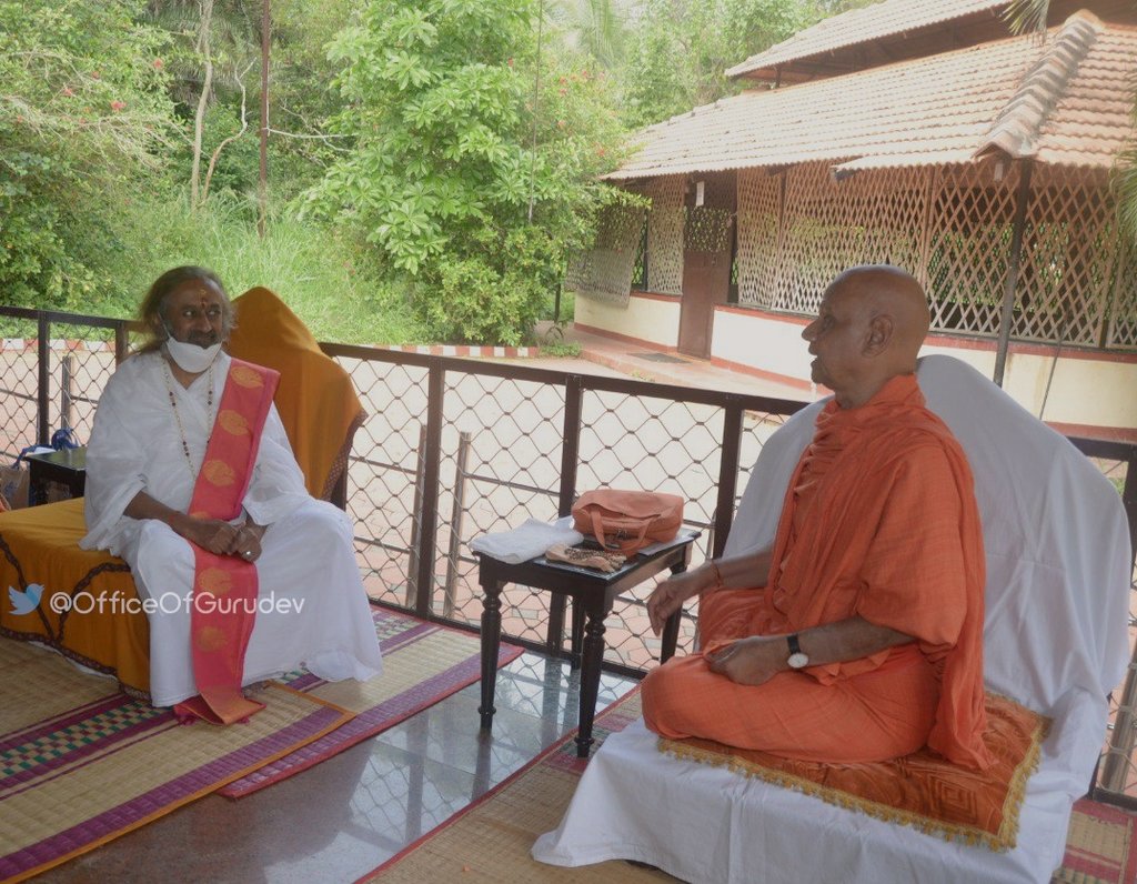 Swami Govinda Dev Giri ji <a href="/GovindaDevGiri/">Swami Govinda Dev Giri</a> with Gurudev <a href="/SriSri/">Gurudev</a> Ravi Shankar.

#ThisMorning