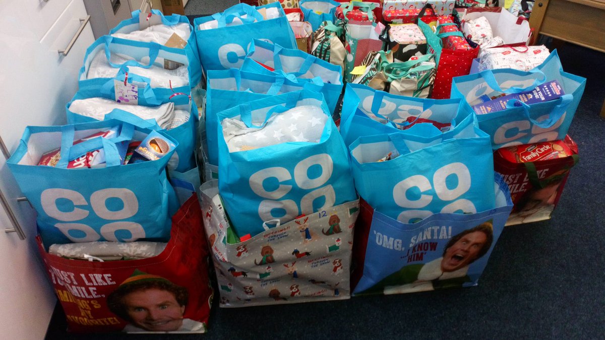 A massive thank you to @PaulHannahcp @coopuk for the donations of bags for our Christmas Hampers! Much appreciated!