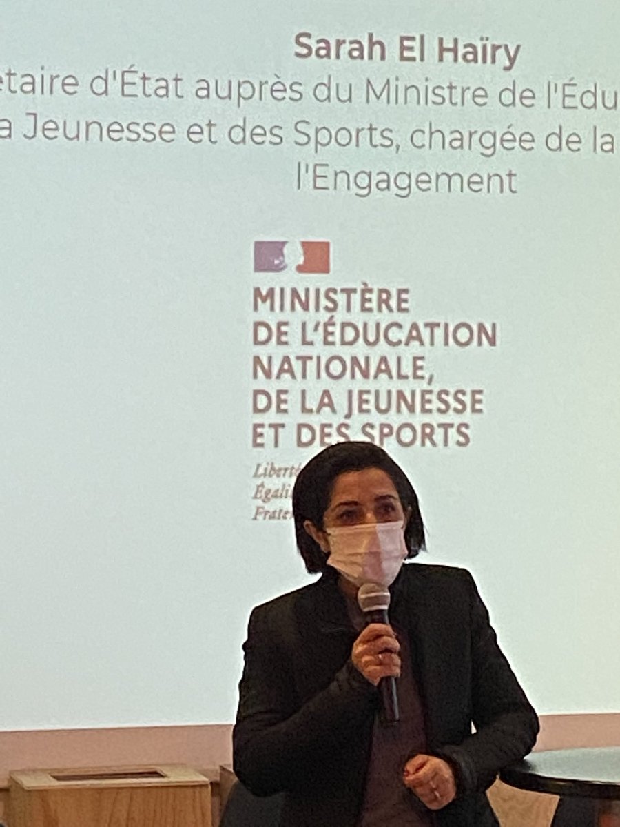 e2cfrance's tweet photo. Présentation des premiers résultats de #alternativedecrocheurs en présence de @sarahelhairy. Un grand merci @Make_org pour le lancement de cette initiative et son précieux soutien dans cet objectif commun de donner une 2eme chance aux jeunes. #emploi #formation #insertion https://t.co/56DfG7f8d7