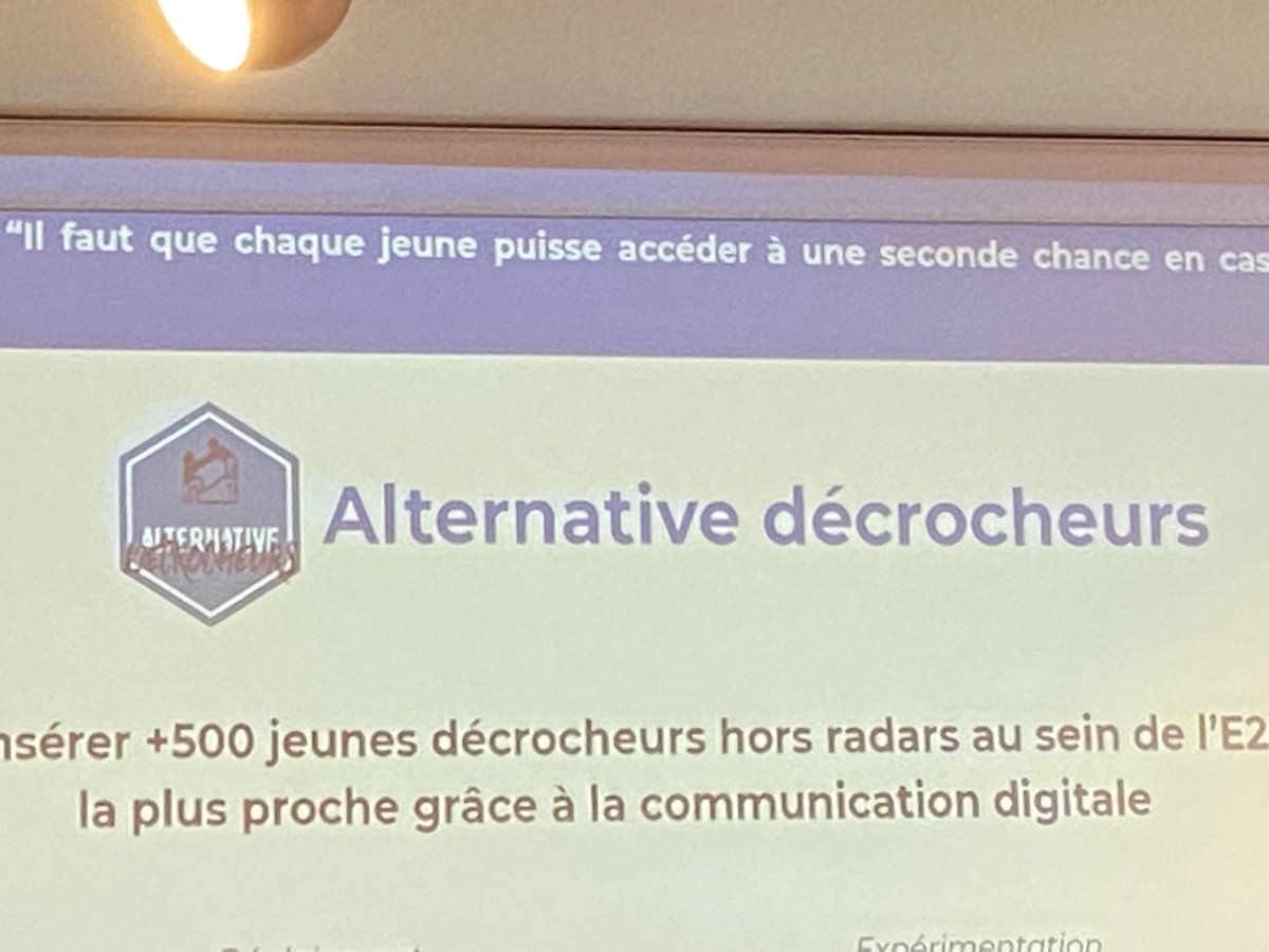 e2cfrance's tweet photo. Présentation des premiers résultats de #alternativedecrocheurs en présence de @sarahelhairy. Un grand merci @Make_org pour le lancement de cette initiative et son précieux soutien dans cet objectif commun de donner une 2eme chance aux jeunes. #emploi #formation #insertion https://t.co/56DfG7f8d7