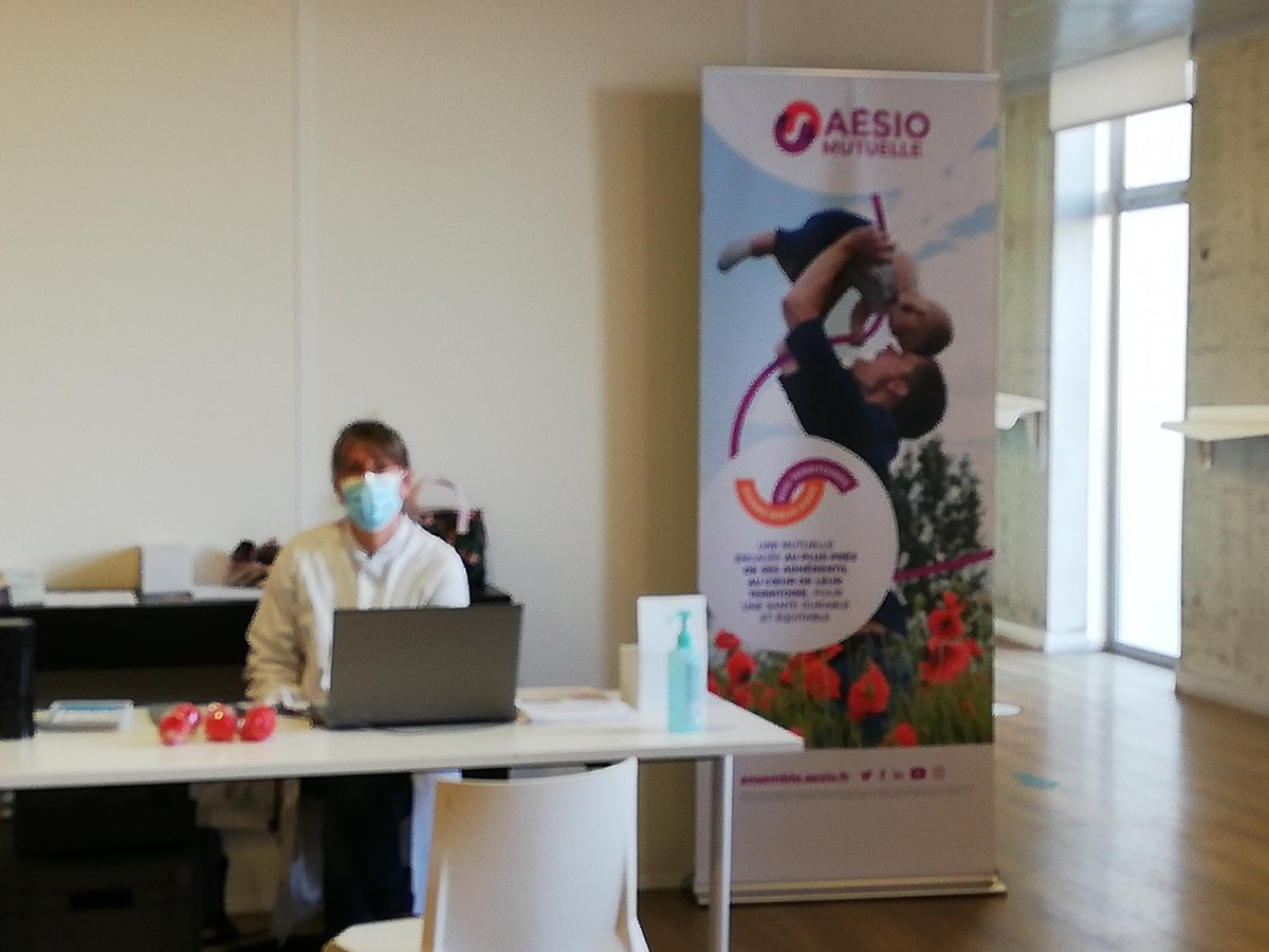 AesioMutuelle's tweet image. ❤430 inscrits au #dondusang au stade Geoffroy-Guichard à @saint_etienne_. 1 heure pour sauver 3 vies ! comme le rappelle @EFS_dondesang. Prenez une heure de votre journée pour participer à cette action emblématique, soutenue par @ASSECoeurVert &amp;amp; @AesioMutuelle