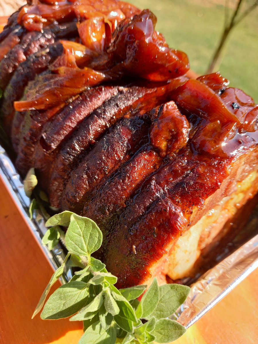 ChefRumbie's tweet photo. Smoked Brisket - i am FOCUSED FOR THIS...

#dryrub #brisket #smokedbrisket #christmas #mealplanning  #recipedeveloper #mealplanner #footography #scoffbag #togoordersavailable #femalechefs #africanchef #scoffmaster #chefrumbie https://t.co/eZ6WyeyKUP