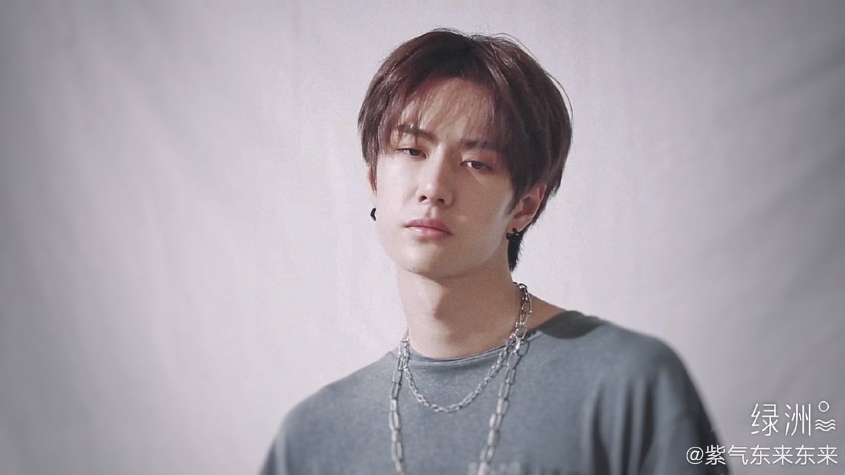 tk_1996s's tweet photo. จริงๆ แล้วเกิดเป็นอี้ป๋อยืนเฉยๆ ก็หล่อ หล่อแบบไม่ต้องปรุงแต่ง ˘͈ᵕ˘͈ https://t.co/FJriI7CqhU