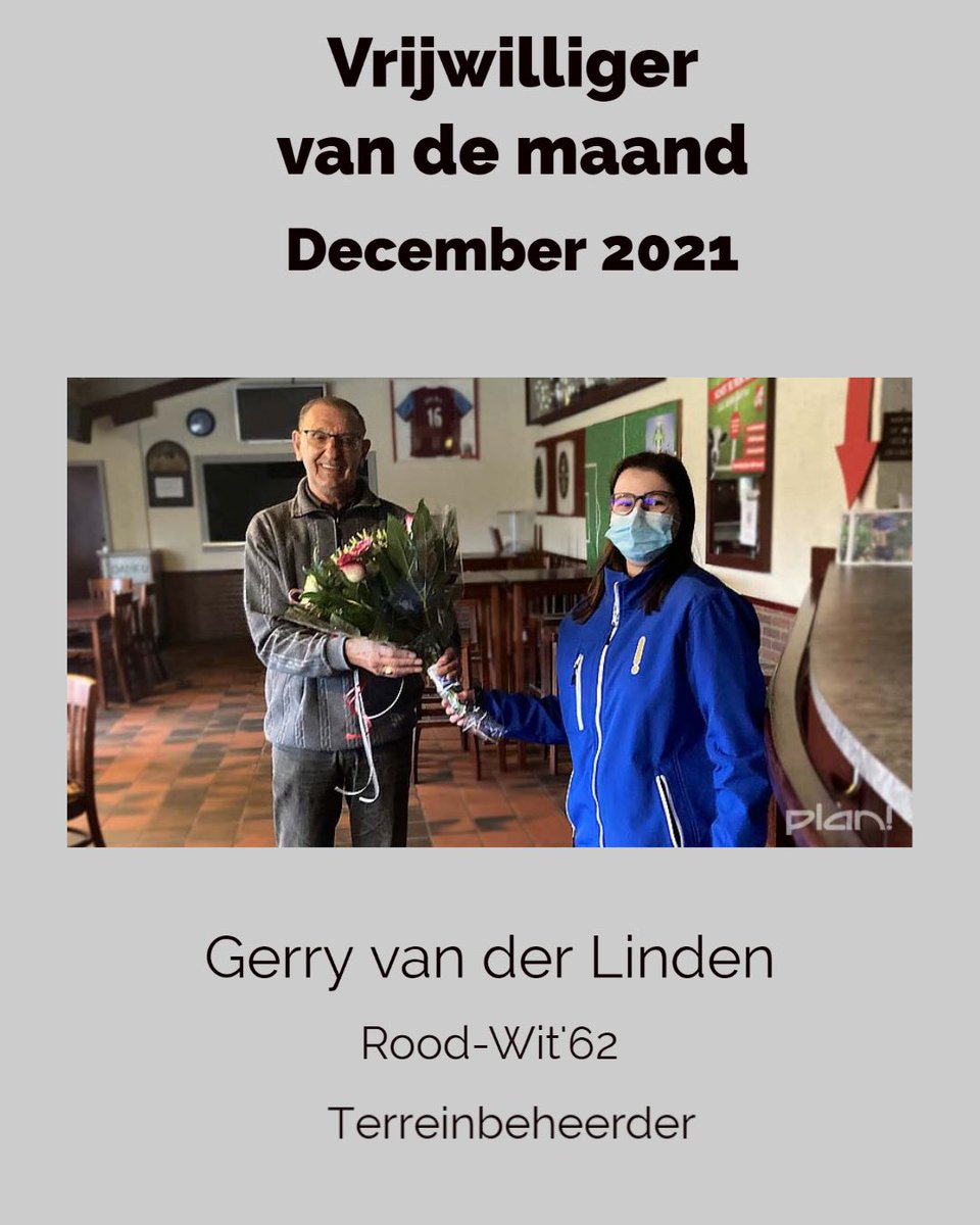 planhelmond's tweet photo. Vrijdagmiddag 3 december werd Gerry van der Linden verrast door ons jongste lid (17) Laura van Lierop met een flinke bos bloemen om te worden geëerd als ‘vrijwilliger van de maand’. Verder lezen kan op de website.

https://t.co/YYIbImmW9q 

#helmond #planhelmond #vrijwilliger https://t.co/DEUPGbRUJy