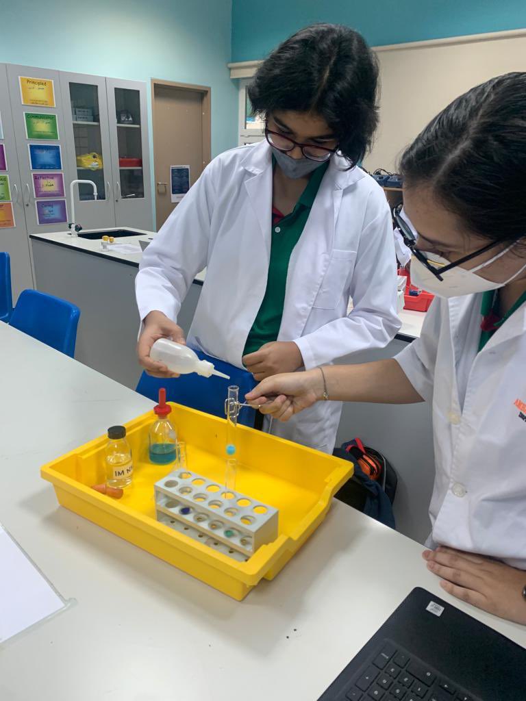 Year 11 Chemists investigating Le Chateliers Principle and how concentration affects the position of equilibrium

#DreamInspireAchieve #IB #chemistry #FutureReady #HandsOnLearning #Experiment #Responsibility