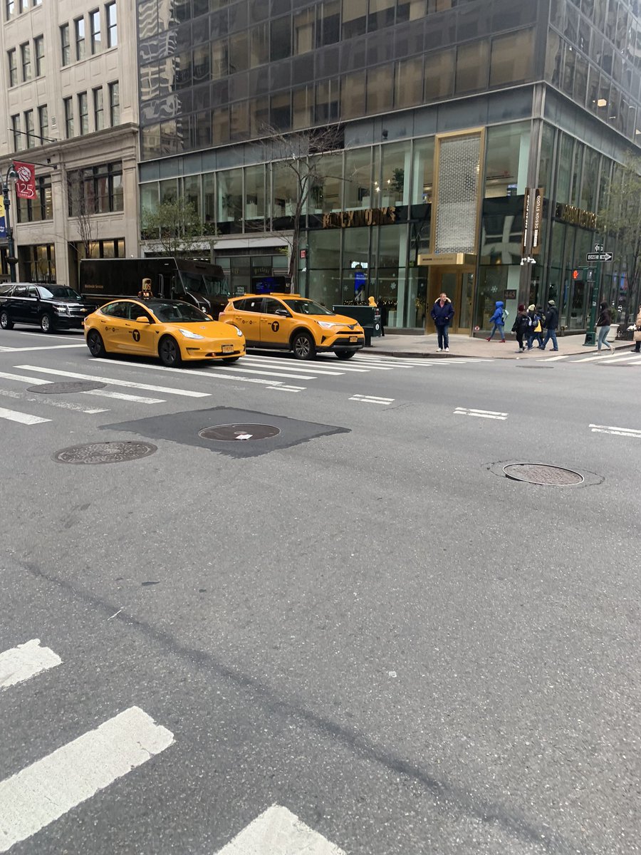 projectfigleaf's tweet photo. @TeslaNY @The_PlugSeeker @Tesla @elonmusk @TeslaTaxi Saw them out and about last week! Very cool 😎 https://t.co/7XXpoeZlbn