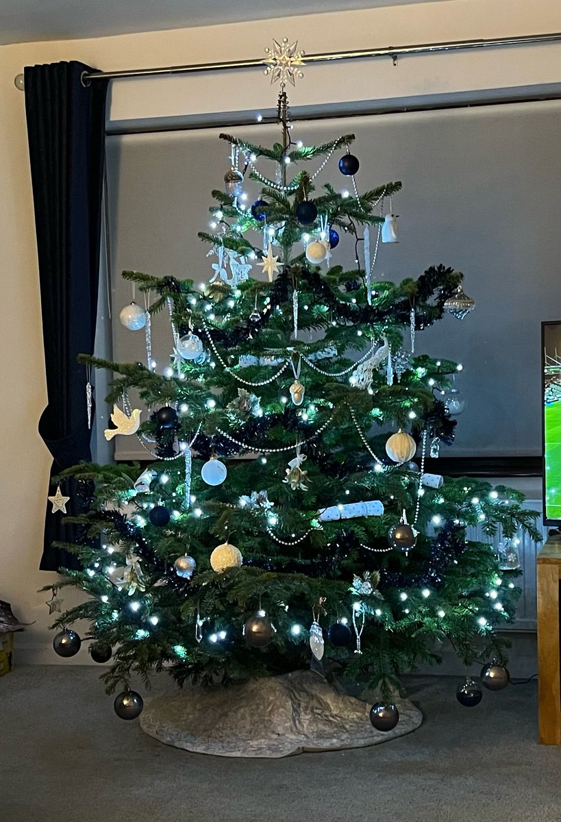 Another STUNNING Christmas Tree picture from one of our customers... 😍😍😍
🌲🌲🌲 Real Delamere Christmas Trees from only £39.95 delivered! 
🎅 Dandys.com or call 01244 280008 to book yours!

#christmas
#christmastree #dandys