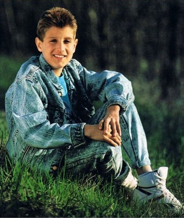 HollandGrandma's tweet photo. Remembering Ryan White, who would have turned 50 years today.
Michael was amazed that Ryan never talked about his illness.
Gone too soon ๐๐ https://t.co/Wl6w5YXbK9