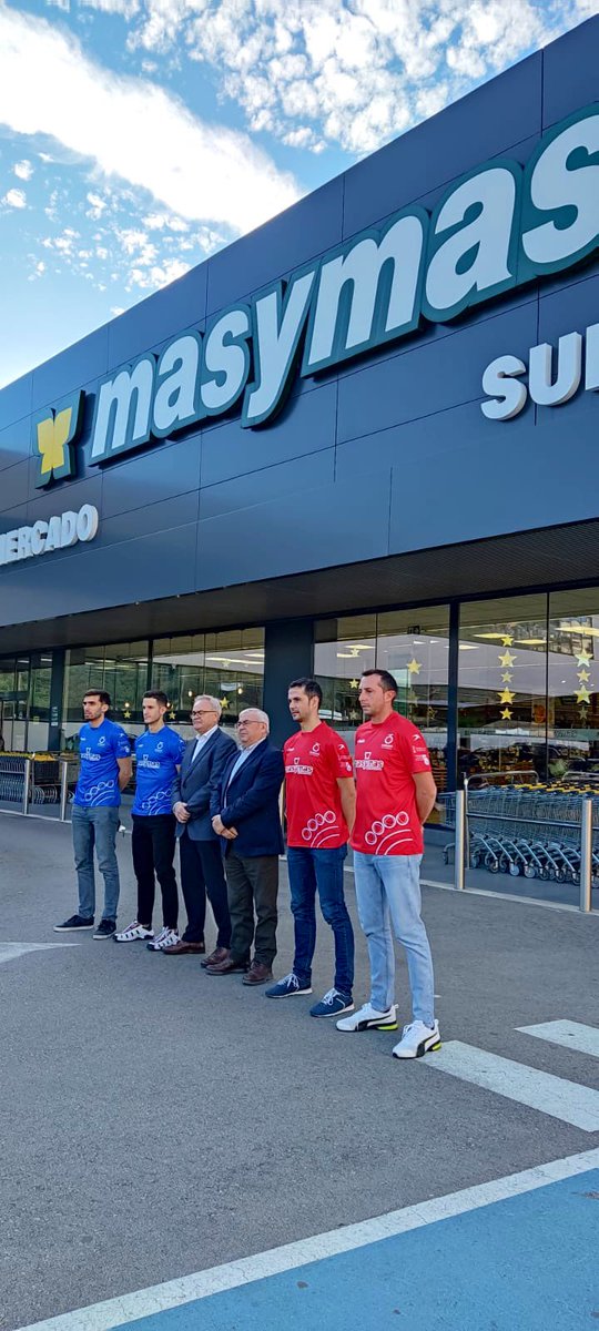 📸| Hui a Pedreguer, s'ha presentat el 🏆 Trofeu Mixt <a href="/masymas_Super/">masymas Supermercados</a> #escalaicorda i #raspall. Amb la  presencia de José Juan Fornés, director de masymas, <a href="/pepecatalunya/">pepcatalunya</a> de la <a href="/funpival/">funpival</a>  i alguns dels jugadors que participaran en la competició. 

#pilotaprofessional