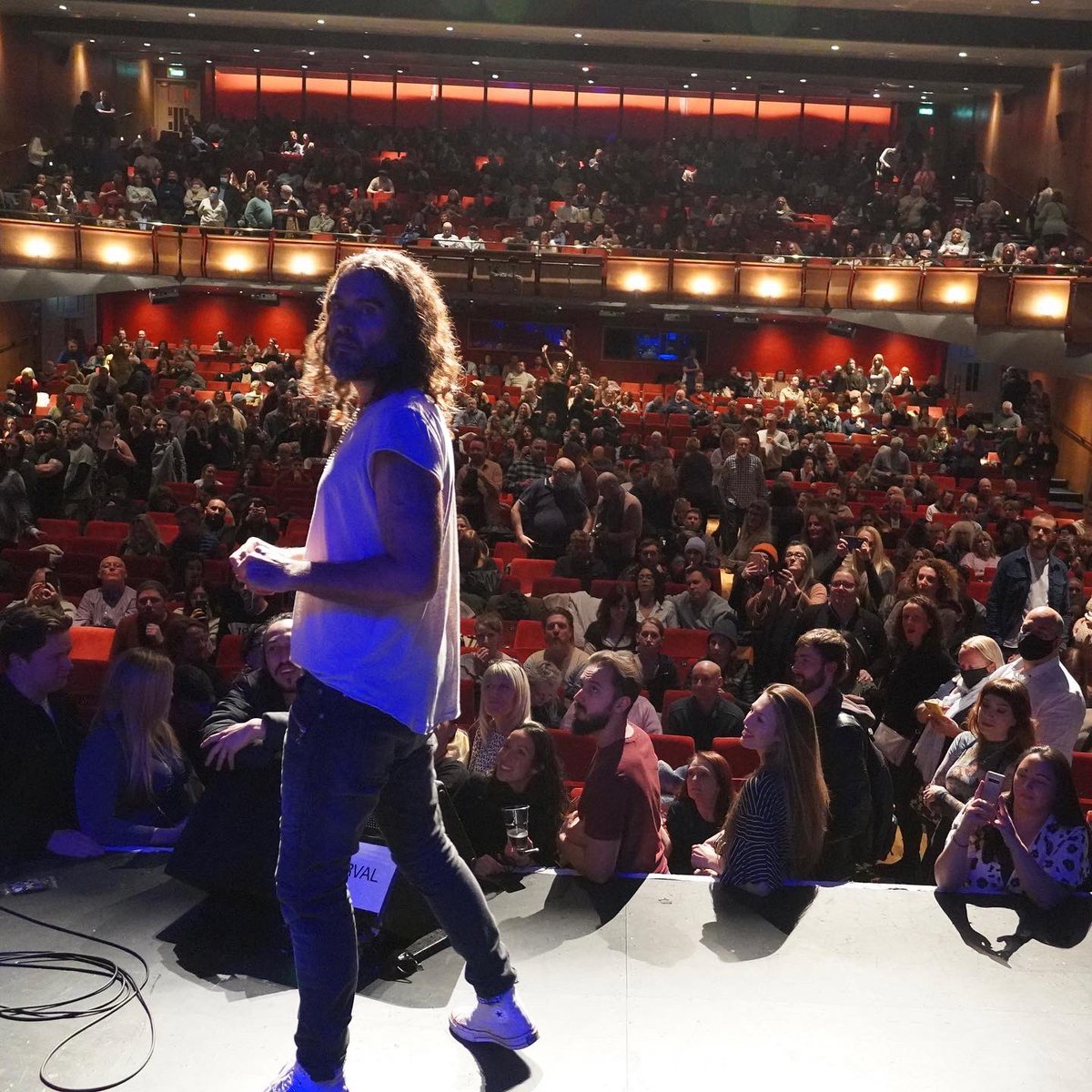 rustyrockets's tweet photo. Southend, what a homecoming, what a congregation of Great Souls! Remember your POWER 💜👍
Come see me in January for my intimate, 2022 warm up shows!!
#33tour https://t.co/m1uMWUK83M
