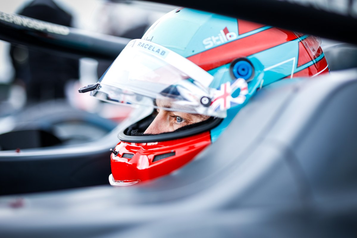 One more time, Jake! 👊 @JakeHughesRace will be back behind the wheel of our #22 car at @ymcofficial. It’s great to have him in our team for the @Formula2 season finale. He had sealed our highest finish in this series ever. 🔝 #AbuDhabiGP #F2 #HWA #hwaracelab #hwaag