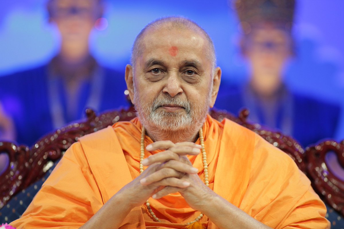 NeasdenTemple's tweet photo. Today, according to the Gregorian calendar, we celebrate the 100th birth anniversary of His Holiness #PramukhSwami Maharaj. We offer hundreds of heartfelt prayers to the creator of #NeasdenTemple as well as over a thousand other mandirs and the inspirer of millions. #PSM100 https://t.co/p9JY0w281I