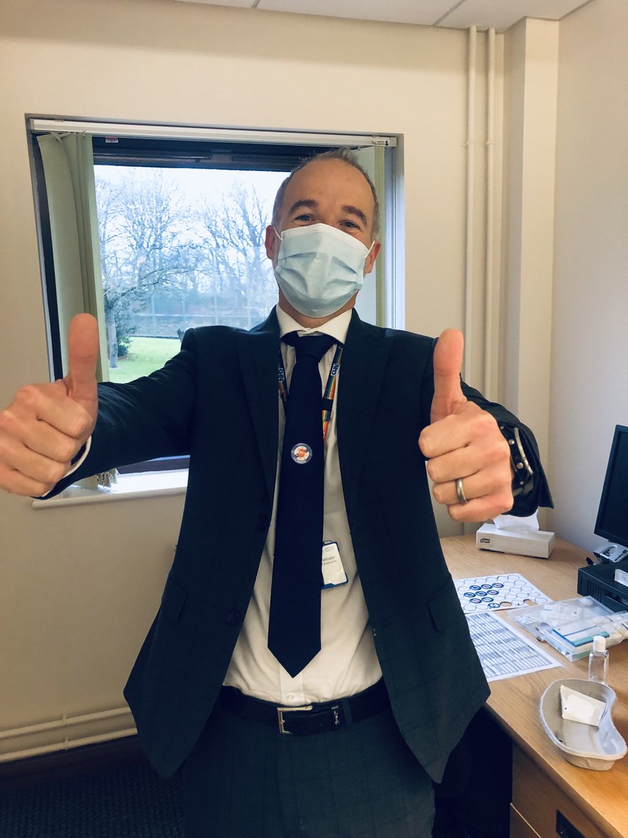 Thumbs up to flu jabs!