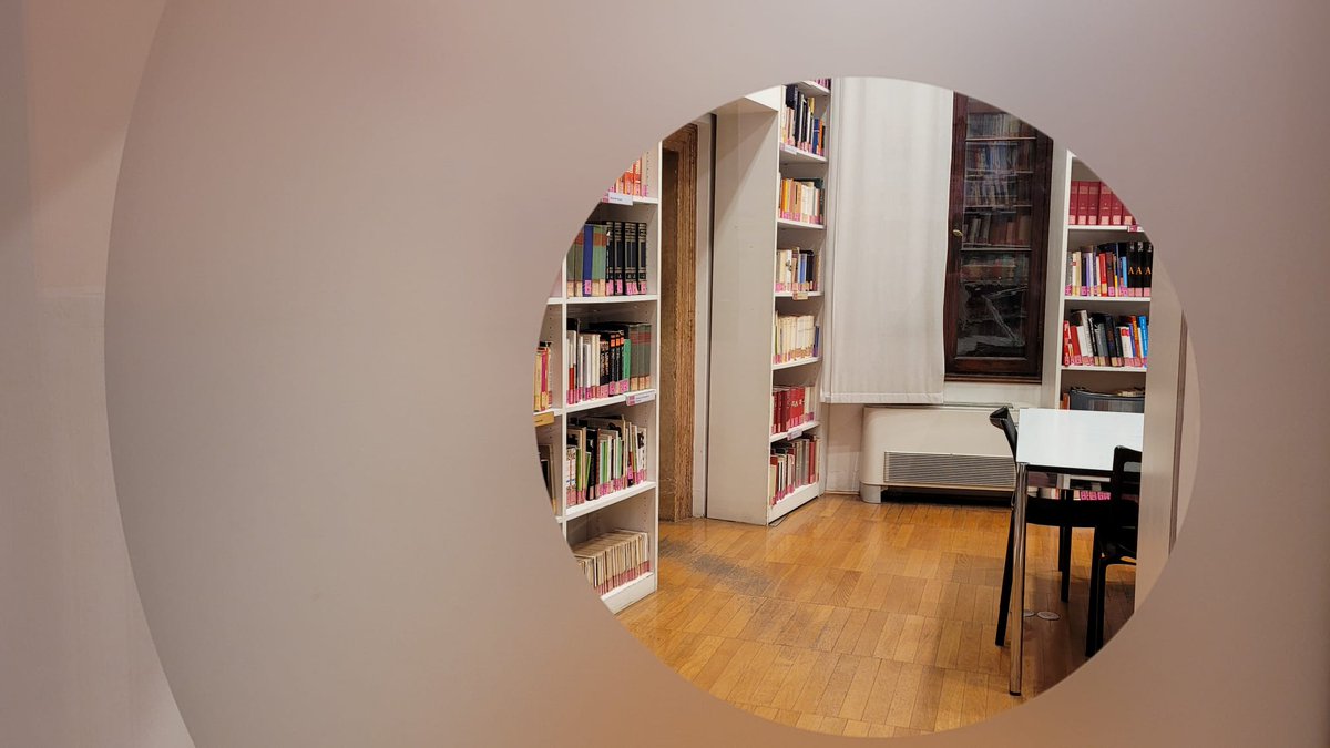 QueriniVenezia's tweet photo. Domani, Festa dell’#Immacolata, la Querini vi aspetta!
#Biblioteca con le sue collezioni e i suoi servizi aperta dalle 10 alle 19.
Aperti, dalle 10 alle 18, Museo, Collezione Intesa Sanpaolo e la mostra “#inluce. Fotografie di Alessandra Chemollo nella Gypsotheca di Possagno”. https://t.co/XXDAluqOTA