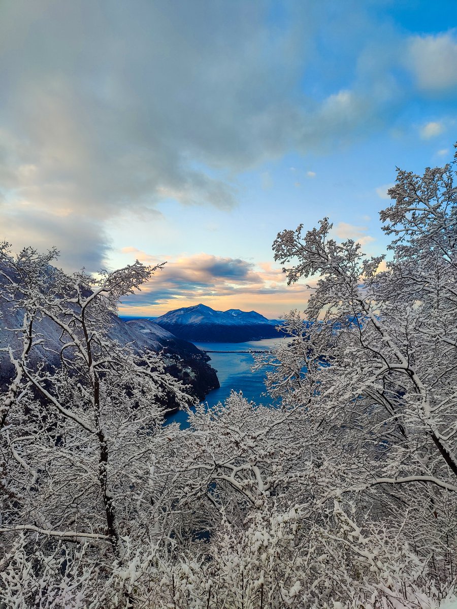 Zoe_in_transit's tweet photo. Love from Lugano β₯οΈπ¨π
Last weekend we got up at 6.30am to hike up to the top of Monte BrΓ¨ from the city, ultimately to see the sunrise. But we were greeted with 7cm of snow too! βοΈ
#lugano #Switzerland #montebre #travel https://t.co/94jEZ9rB6f