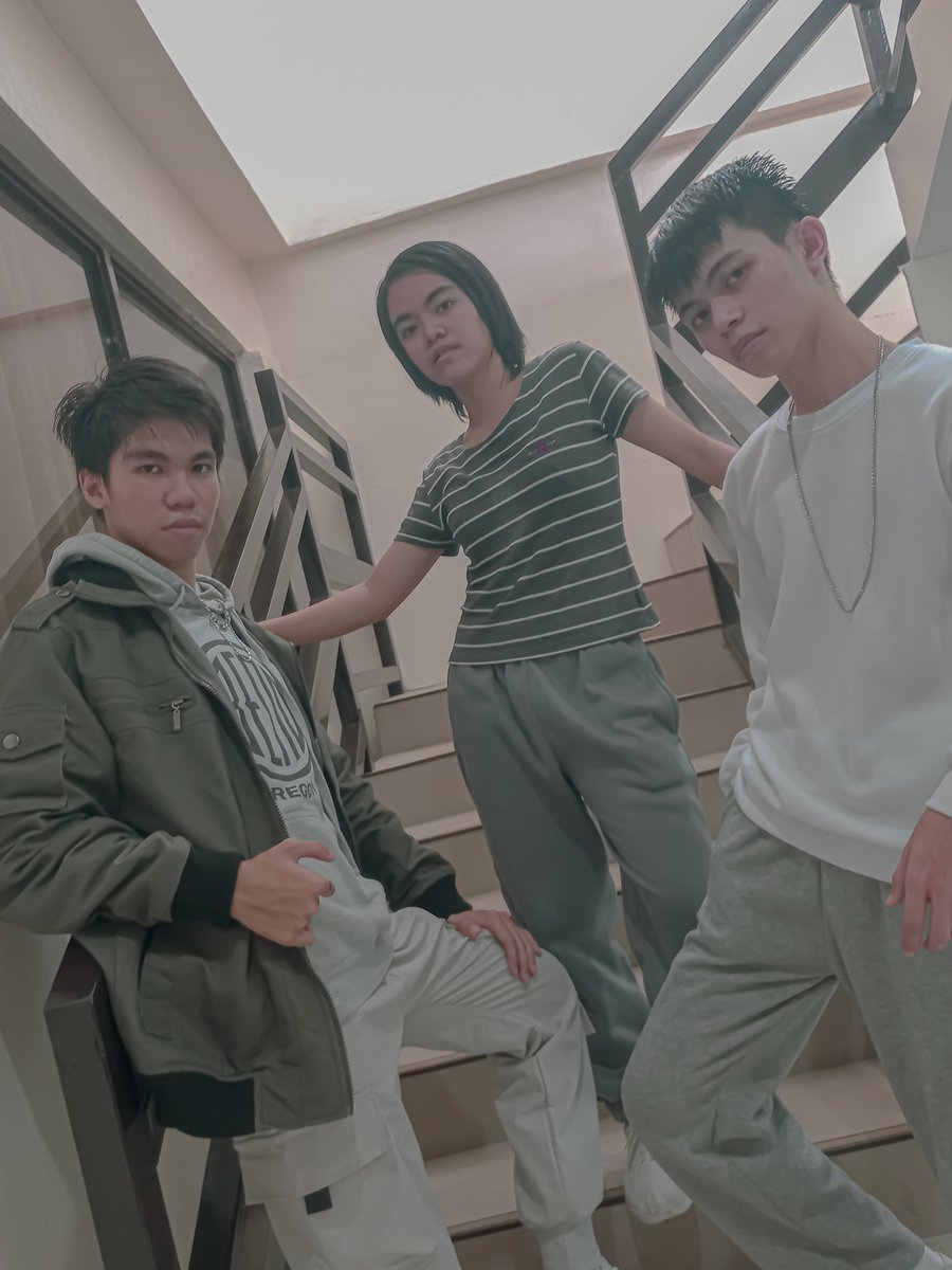 TheOfficialD2B's tweet photo. [1/2] HAPPY 43rd FOUNDING ANNIVERSARY, ANCHS! 💯✨🎉🤩

#D2B #Dance_to_Beat #PerfectSynchronization https://t.co/cnRkhJzRBG