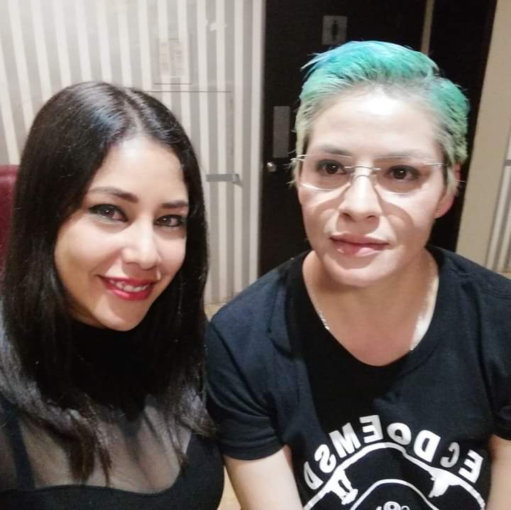VrixLa's tweet photo. Ya hace 2 añitos sister!!!🤗😘 Gracias por todo @YunuenLoya @NEncaso @canaltranscom ❤️❤️❤️❤️❤️ https://t.co/fnQqKzsRQ7