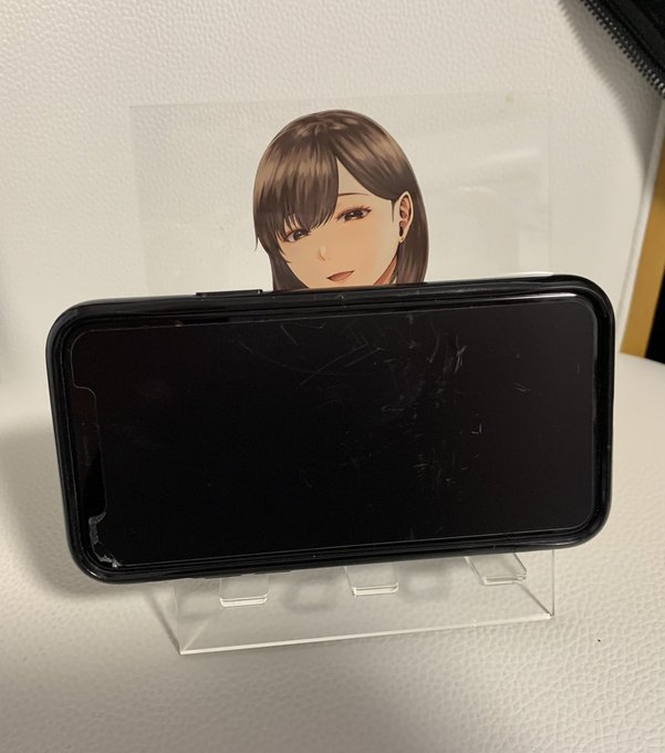 今月の宅配コース限定のアクリルマルチスタンド届きました!

色紙がまだできていないので発送は12/2頃になります!
お待たせしてしまい申し訳ございません…! 