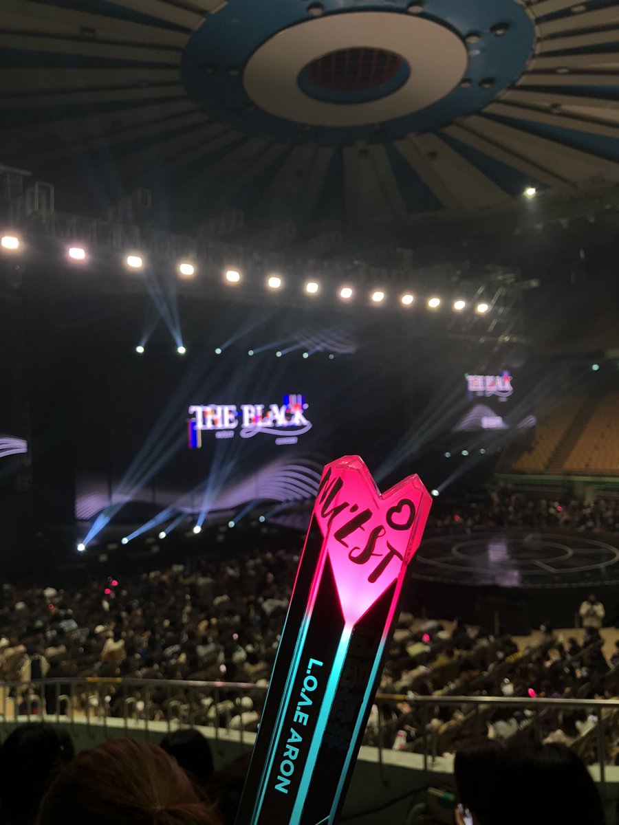 3_5aaron's tweet photo. 너무 행복했던 이틀
첫콘 못 가서 눈물났지만ㅠㅠㅠㅠ
이틀동안 넘 행복했쟈나요ㅠㅠㅠㅠㅠ https://t.co/gvdL6QexLY