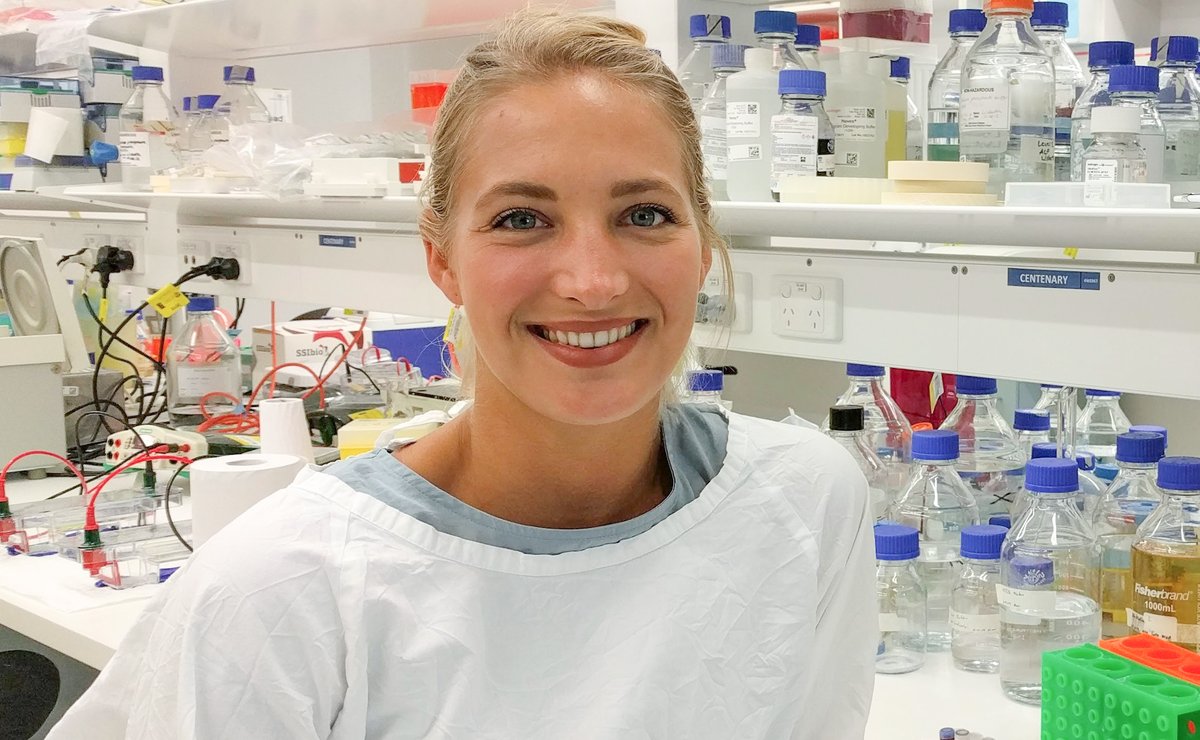 Congratulations to Centenary's <a href="/AsterPijning/">Dr. Aster Pijning</a> who has been awarded the 2021 Thompson Prize for her talk on  platelet integrins.👏👏More here: centenary.org.au/cen_news/thomp… #protein #function #structure #thrombosis <a href="/ITSASBMB/">ASBMB</a>