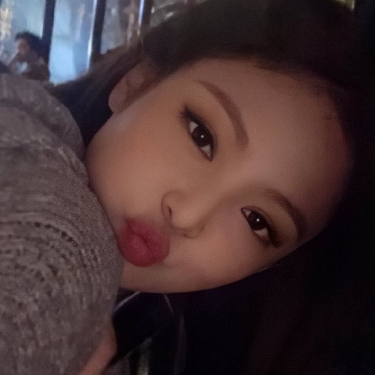 jennie pics tweet media