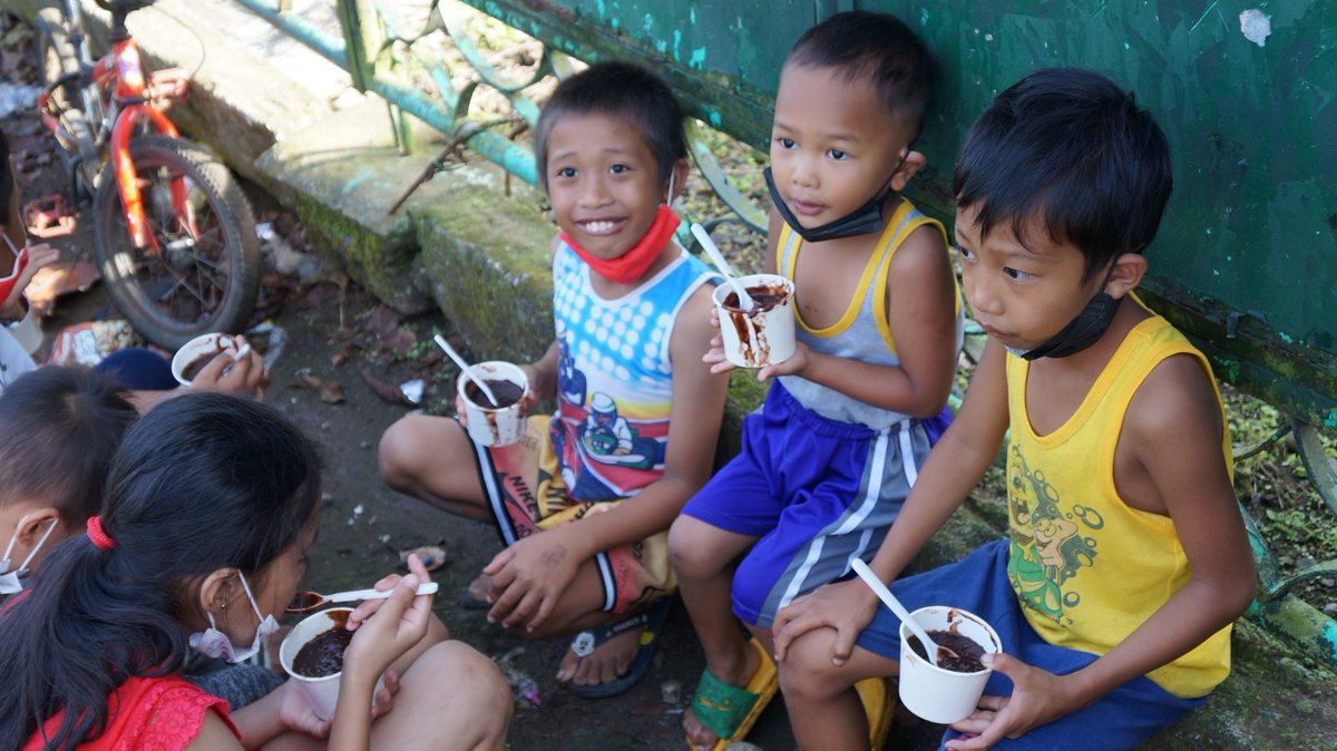 FiedacanMark21's tweet photo. #MCGIFeedingProgram 💖
Free Breakfast Champorado
150 recipients at Purok 80 kaybagal South Tagaytay
Maraming salamat po sa Dios sa muling mabuting pagkakataon. #MCGICares
- Members Church of God International https://t.co/dUu4iwx6vw