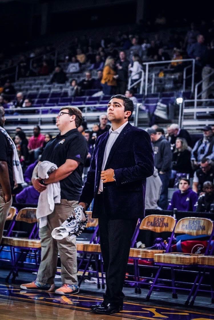 𝑴𝒆𝒎𝒃𝒆𝒓 𝑪𝒓𝒖𝒔𝒉 𝑴𝒐𝒏𝒅𝒂𝒚
Our MCM this week is Jake Kelly. Jake is a Junior from Concord,NC. He studies Health Services Management, Psychology and Health Informations Management. Jake is proud to be an ECU Ambassador because he wants to leave a lasting impact at ECU!