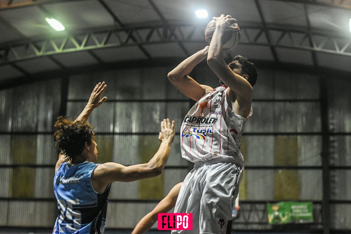 fliposports's tweet photo. #DTA I 👉🏻 Resultado final entre @montevideobbc 92 - 102 @ClubReducto 🏀👇🏻.

@5x5_basket @basketuniversal
@SalimoUy @hundilacom

𝑺𝒐𝒎𝒐𝒔 𝒊𝒎𝒂𝒈𝒆𝒏, 𝒔𝒐𝒎𝒐𝒔 𝒅𝒆𝒑𝒐𝒓𝒕𝒆. 📸 https://t.co/NjsVCrOMAH