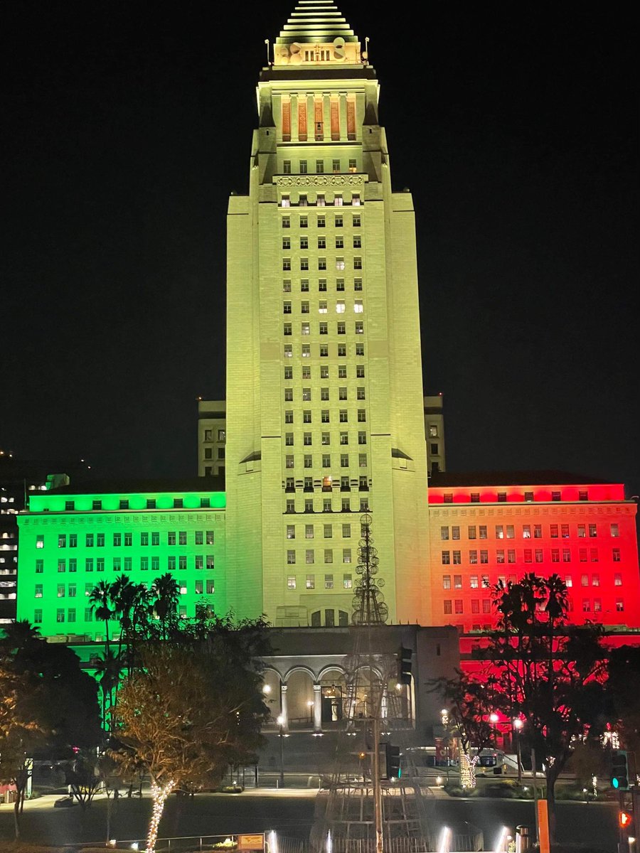 RIGHT NOW: Los Angeles City Hall lit green, yellow &amp; red 🇪🇹 to commemorate one year of Ethiopia Conflict. #NoMore