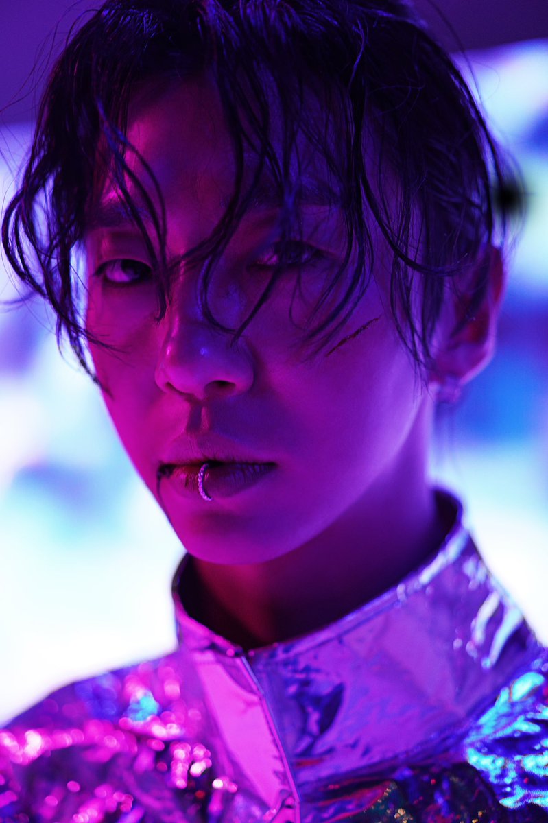 rouge_draws's tweet photo. Bang YongGuk es como: 
        En sus MV              //          En la vida real https://t.co/L31ttp060W