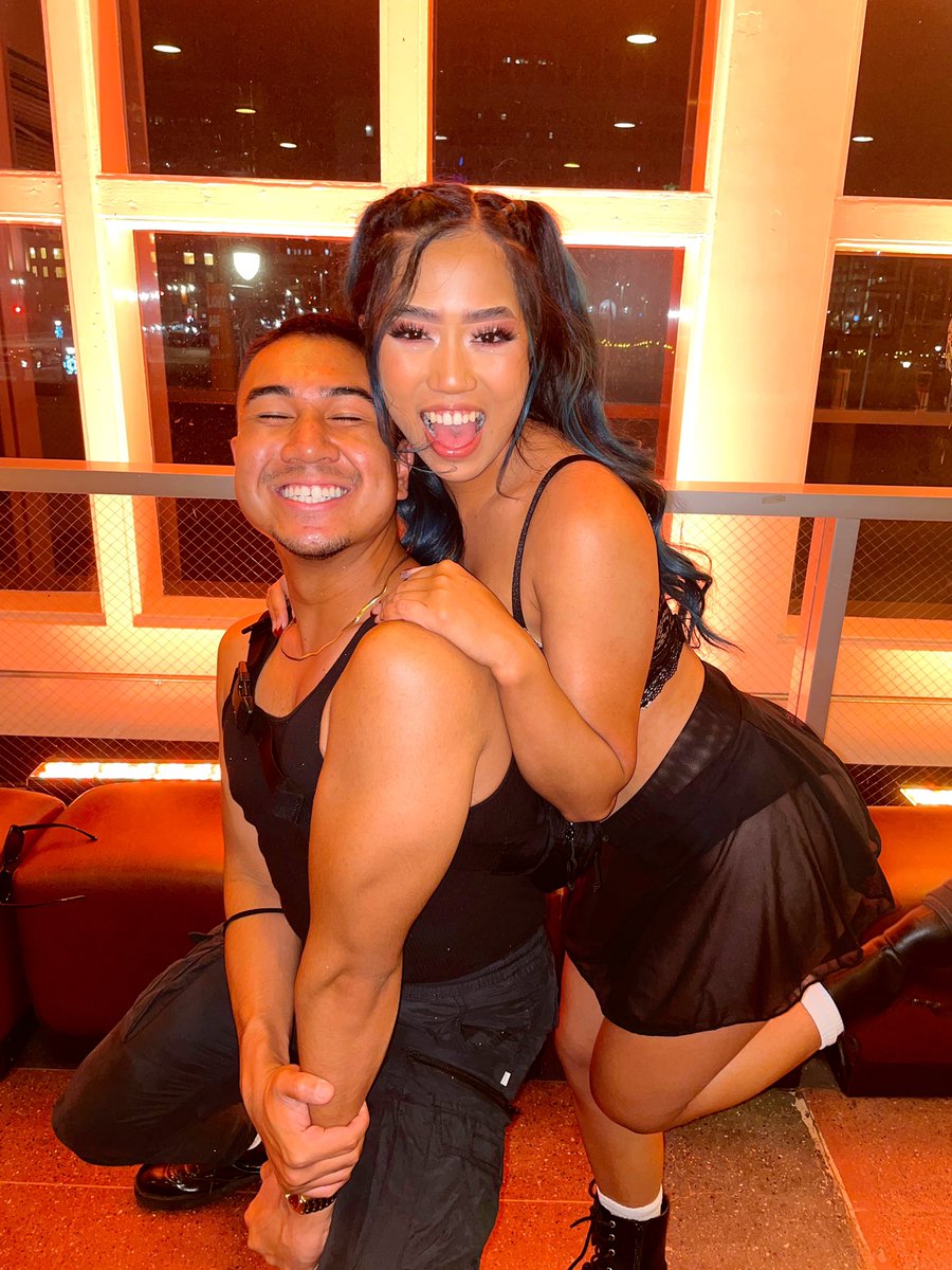 _dcdr's tweet image. to the gays &amp;amp; the gals 🌈✨ @reinierfeolino