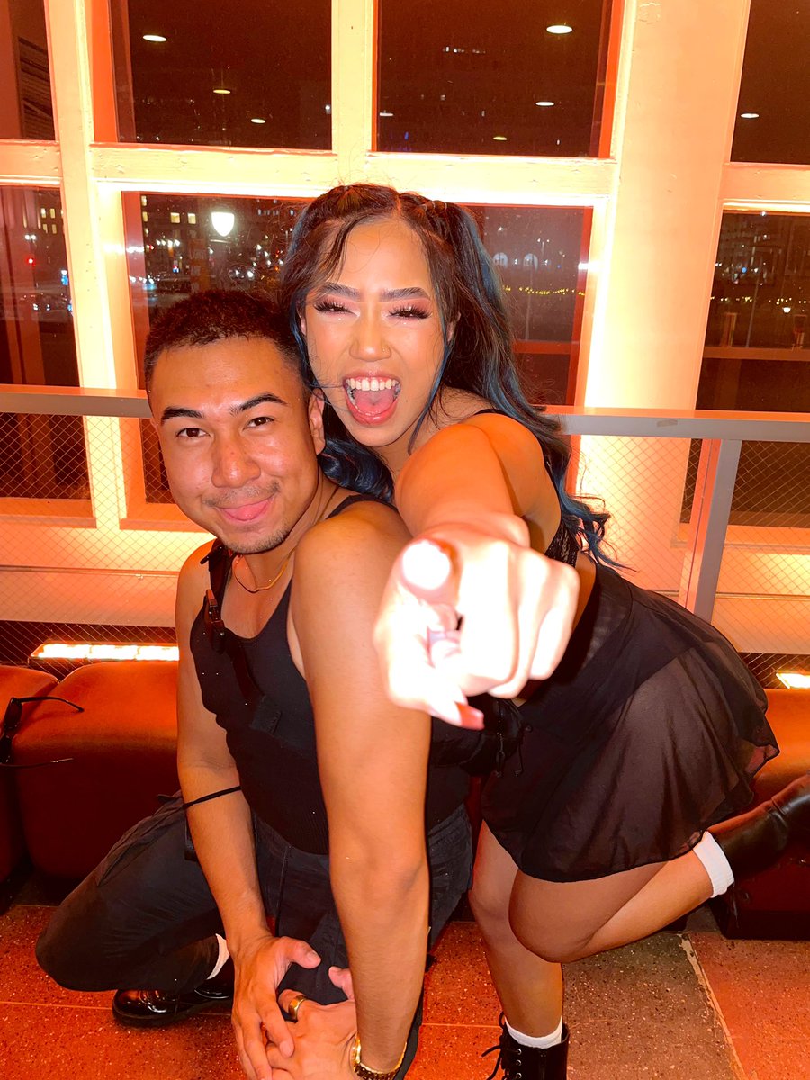 _dcdr's tweet image. to the gays &amp;amp; the gals 🌈✨ @reinierfeolino