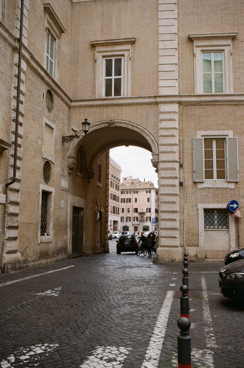 masooma__ali's tweet photo. Travelled internationally for the first time in 2 years. Just got all my film developed from the trip. Rome on 35mm: https://t.co/gFIVrM3i1X
