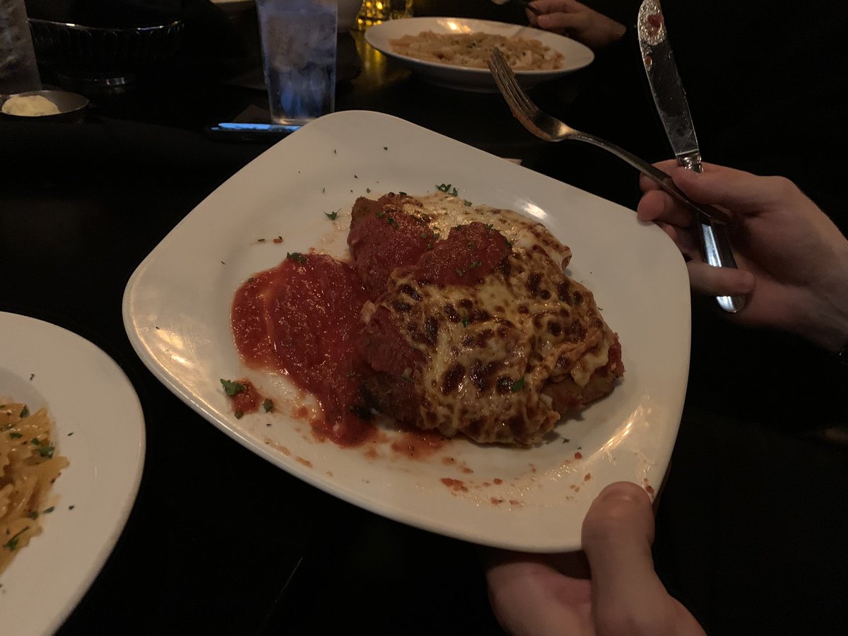 Buccigross's tweet photo. This is @FriarsHockey PARM. #Wallman #CornerWeight 🍑 https://t.co/8V8Sx5vAJ6