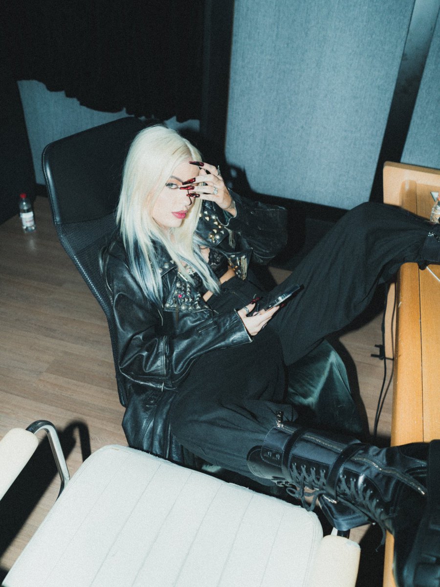 luisasonza's tweet image. Nada contra ela inclusive até fiz