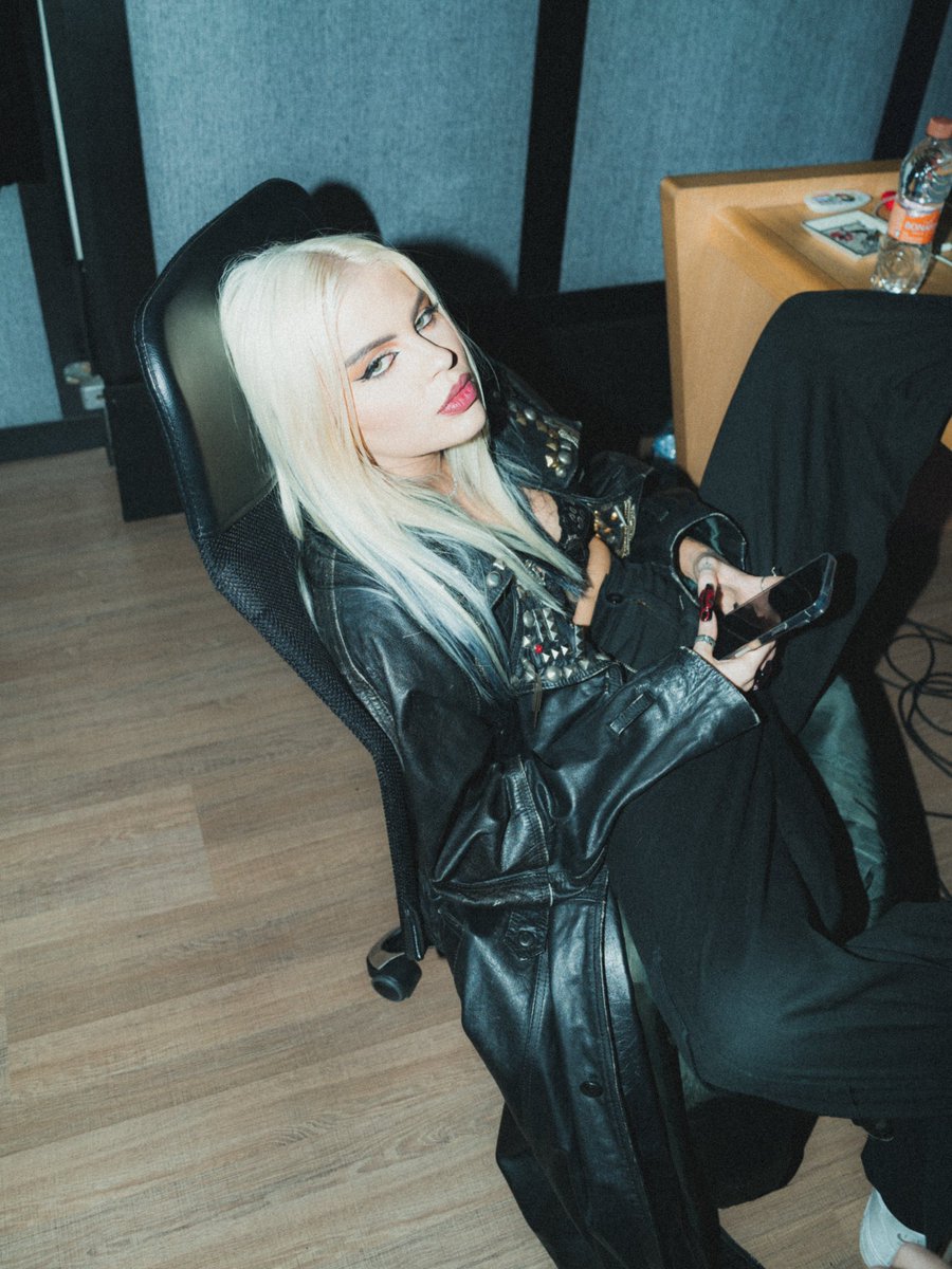 luisasonza's tweet image. Nada contra ela inclusive até fiz