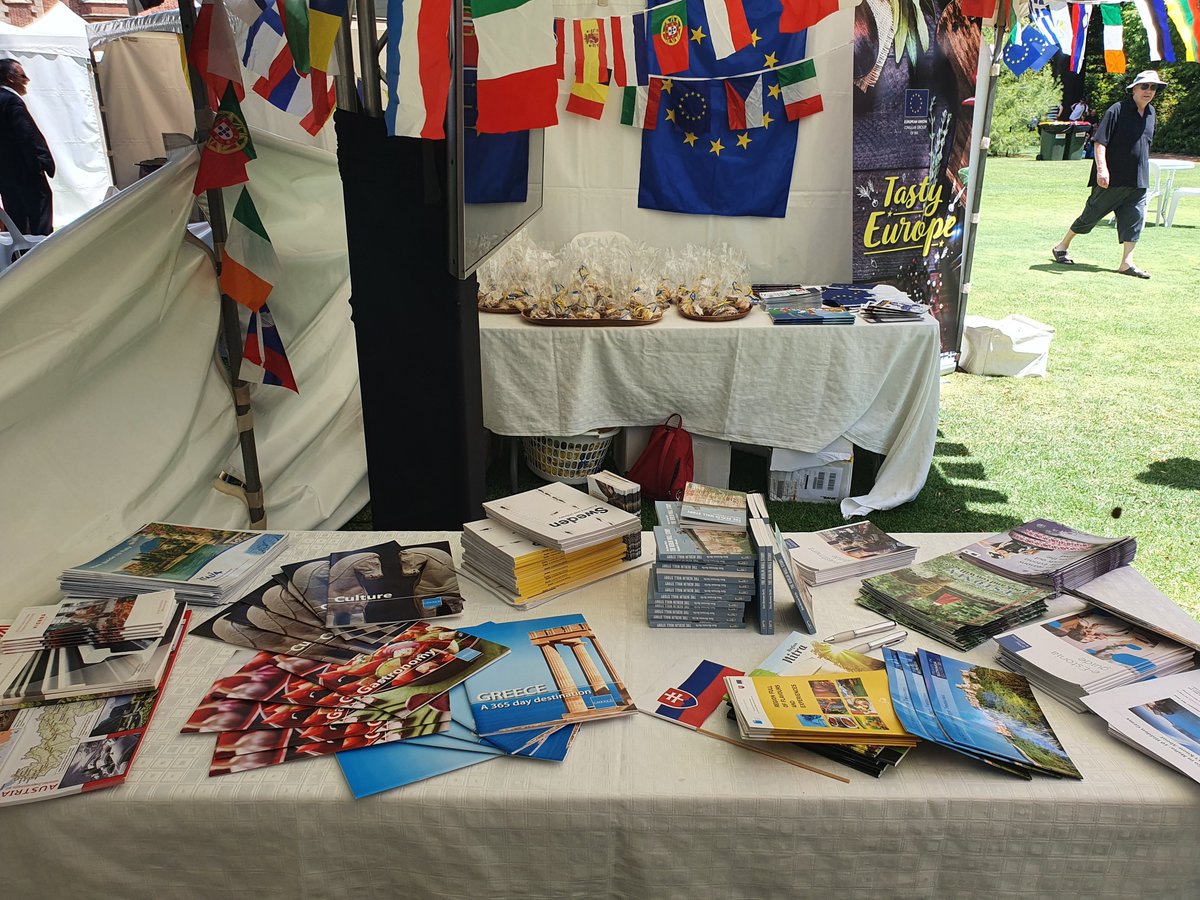 GreeceinPerth's tweet photo. 🇬🇷 Greek food &amp; dance were celebrated on Sunday at the World of Food Festival in the @GovHouseWA gardens 🥗 
Greece was also there as part of the 🇪🇺European family, in a dedicated EU stall. 
See you again next year!

@GreeceMFA @MVarvitsiotis  @katsaniotis @johnchrysoul @EUinAus https://t.co/h5uU7ECECf