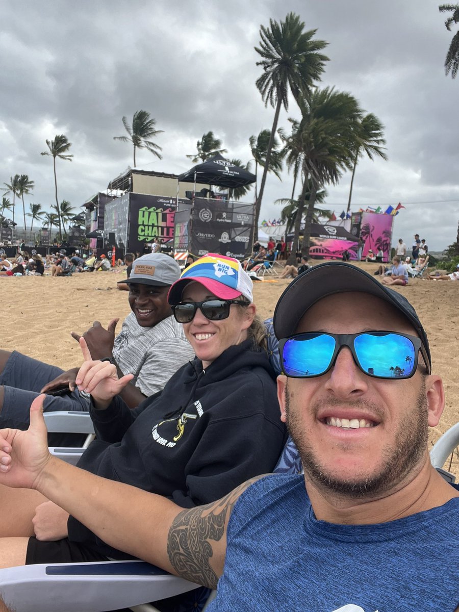 NickYetman's tweet photo. Spent the morning at Ali’i watching world class surfing @wsl then headed out to grab lunch at Haleiwa Beach House then surfed Puena Point! That’s a solid day of Aloha! https://t.co/4GnmUi1oZf