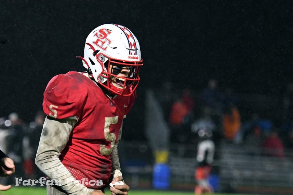 jordanjones0545's tweet photo. After a great phone call I am blessed to have earned a roster spot offer from The University of Wisconsin-Platteville! @reinhardt_tyler @UWPlattFootball @coachteonic @CoachGuindon @PrepRedzoneIL @CoachBigPete @Lemmingscouting https://t.co/i2ymEDWE7C