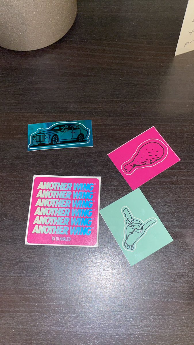 acceqted's tweet photo. tried @djkhaled “another wing” restaurant tonight .. gotta say i was surprised how good everything was.. bonus points for stickers https://t.co/A5hJ4Y7EPZ