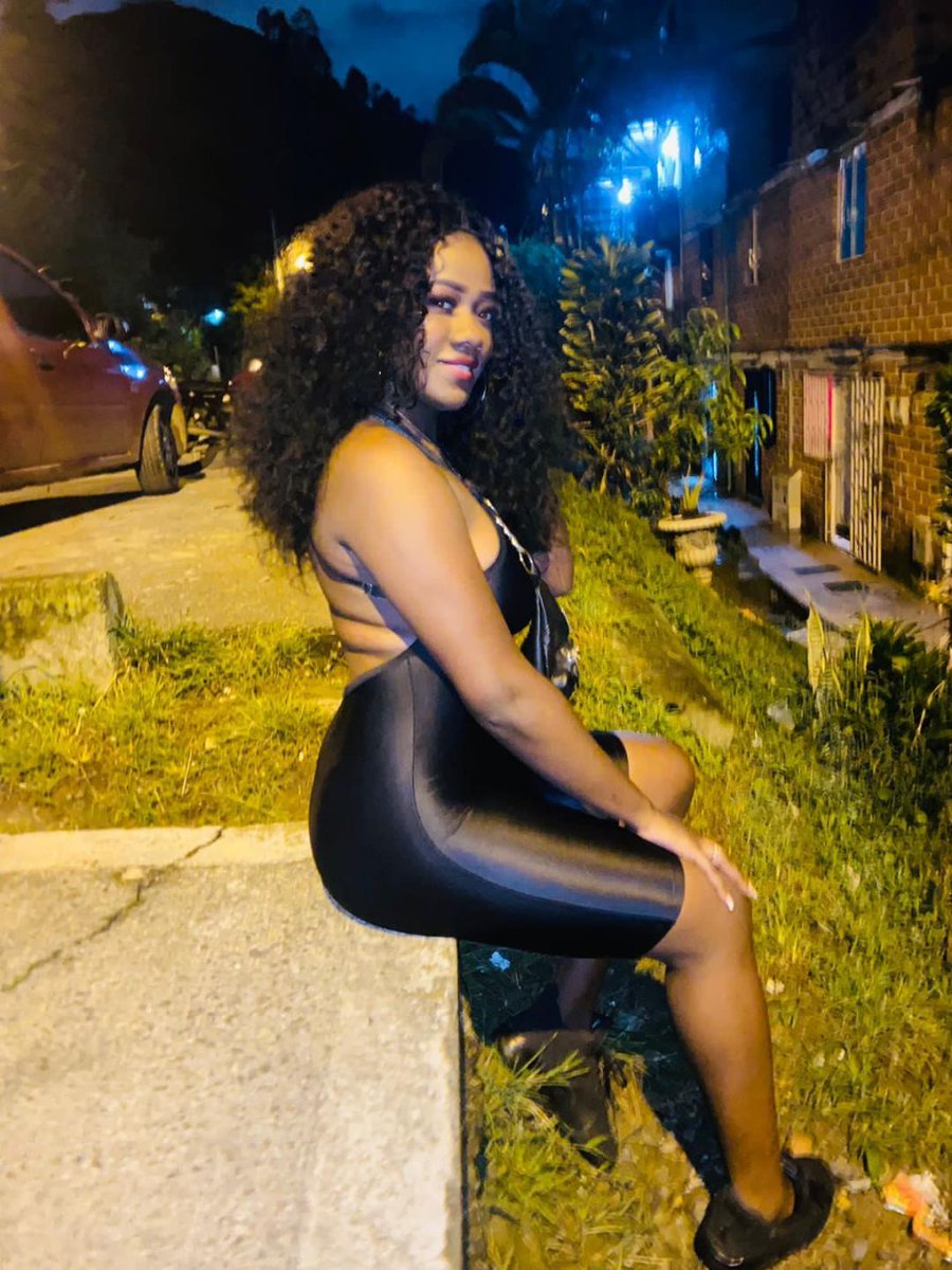 MJStudios777's tweet photo. En ligne https://t.co/sPSNBDDC97 @XLoveCam @NewXLoveCam @XLoveCash #latina #camgirl ❤️❤️❤️ https://t.co/tsTqKwLdOS