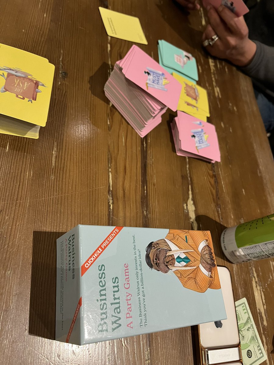 MaryamsMark's tweet photo. I didn’t really feel “up to going out,” I went anyway! Made it through and back home again. #gameboardnight  #organizer #davesimon Supporting my #besties https://t.co/E9nz0r3Da6