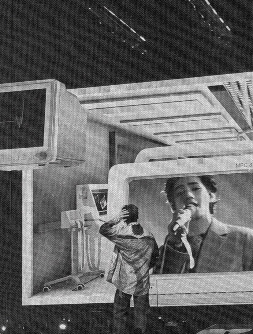 ⍨ tweet media