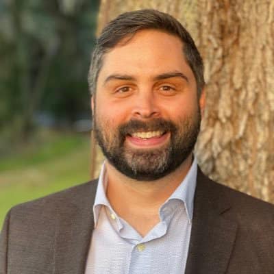 SCSD_FSU's tweet photo. School of Communication Science and Disorders (SCSD) doctoral scholar Victor Lugo, FSU faculty Dr. Carla Wood and Kelly Farguharson had their research published in the journal, "Language Speech and Hearing Services in Schools" https://t.co/2UhfMr7Tby