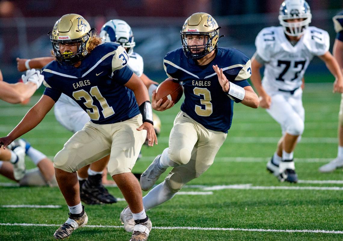 KyleJAndrews_'s tweet photo. Here are the nominees for @cdt_sports's Athlete of the Season. There are 10 athletes from @PO_Athletics, @PennsValleyASD, @BellefonteFoot1, @goSJCAsports and @scasdathletics.

VOTE HERE: https://t.co/3zWdcHaLCK https://t.co/lXxDvgf3E9